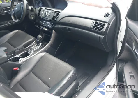 2017 Honda Accord Sport z USA, uszkodzony, nr VIN 1HGCR2F66HA071950